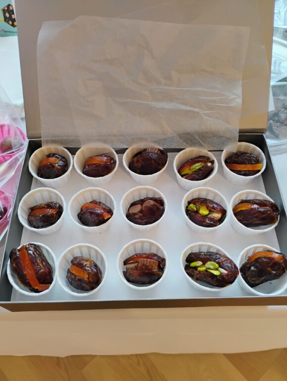 Alf Leila wa Leila Collection     Assorted Medjool dates stuffed  400 g - Image 3